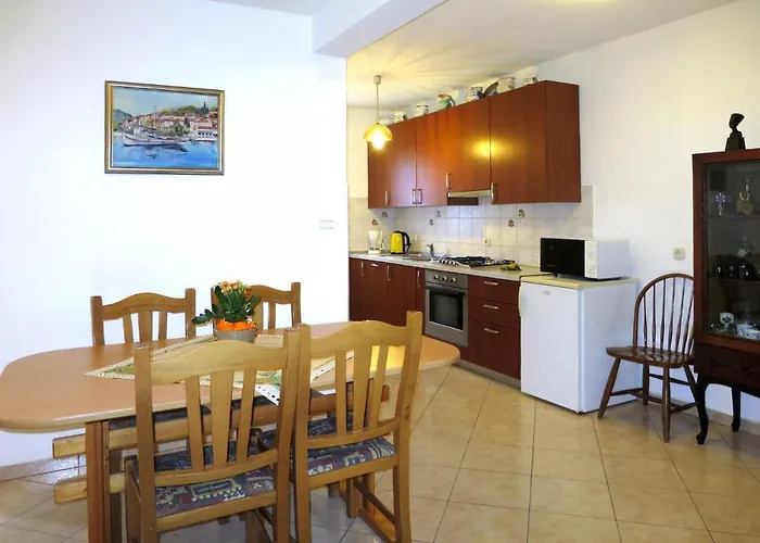 Elsa-1 By Interhome Apartamento