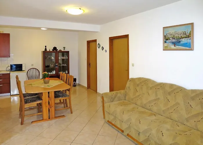 Elsa-1 By Interhome Apartamento Ravni