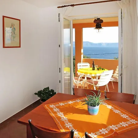 Elsa-1 By Interhome Apartman Ravni